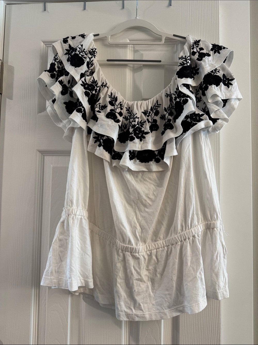 Lauren Ralph Lauren White Blouse with Black Floral Embroidery Ruffle